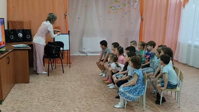 Музыкальное занятие "В гости к гномам" смотреть онлайн