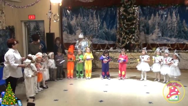 Новогодний оркестр "Jingle bells" | Daycare "Teremok" 2018 смотреть онлайн