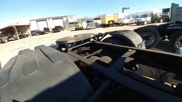 Обзор траков : International Prostar PREMIUM / Freightliner Cascadia DD13 движок