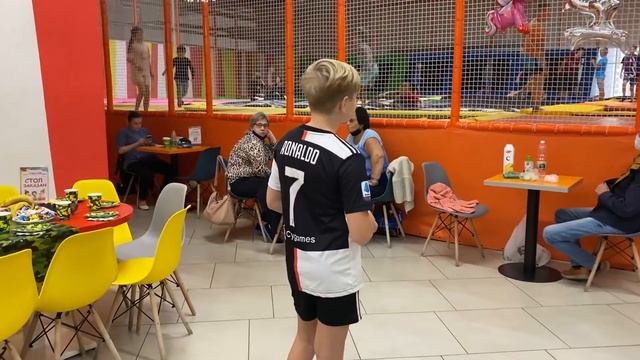 САЛЬТО И ДЕНЬ РОЖДЕНИЯ ФЕДОРА. ДЕНЬ БРОС ШОУ. смотреть онлайн