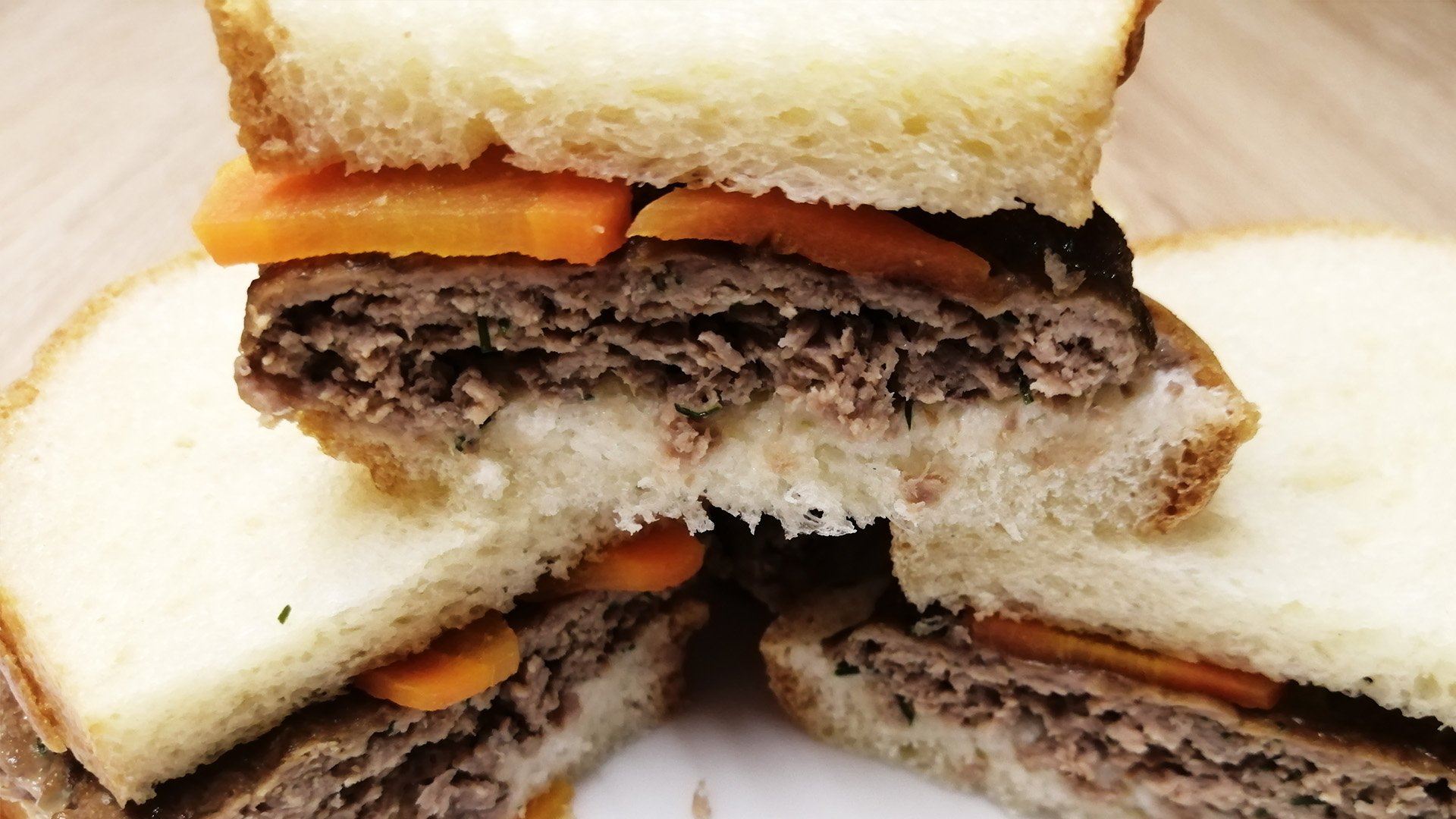 СЭНДВИЧ с говяжьими котлетами и морковью смотреть онлайн