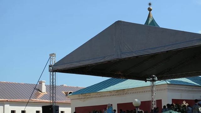 Слово о.Сергия (Гарклавса) на праздновании 10-летия возвращения Тихвинской иконы Божией Матери смотреть онлайн