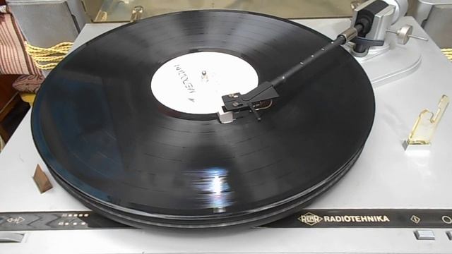 Проигрыватель винила Ария 102 ( Радиотехника ) смотреть онлайн