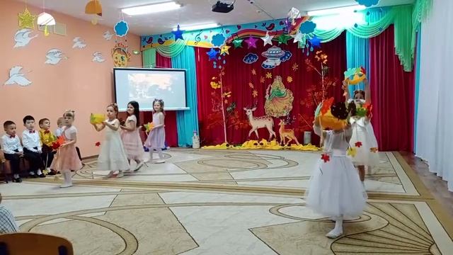 Осенний танец девочек! смотреть онлайн