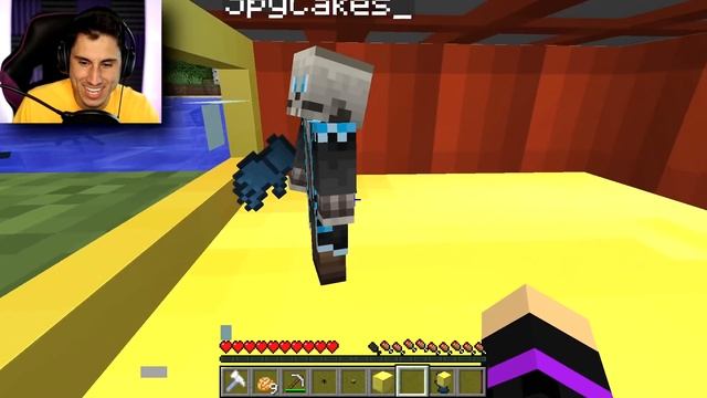 We Made A Minecraft Base Inside A TNT BLOCK! смотреть онлайн
