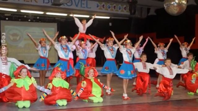 «Золушка» покорила жюри двух фестивалей смотреть онлайн