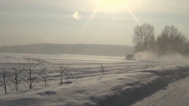 Аэросани амфибия Нерпа 550 зимой по снежному полю судно на воздушной подушке смотреть онлайн