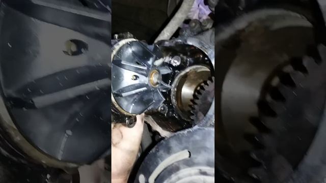 Renault master passando água para o óleo смотреть онлайн