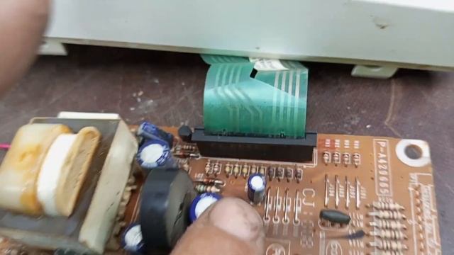 Ремонт микроволновки LG MS-2048S. Не включается. Моргает свет. смотреть онлайн