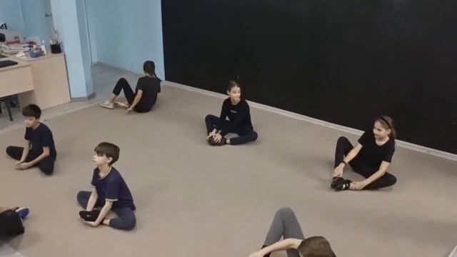 Сценическое движение 3. Педагог А. Лавров смотреть онлайн