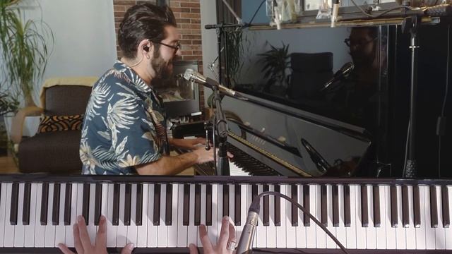 Sixteen Tons - Tennessee Ernie Ford - Piano cover смотреть онлайн