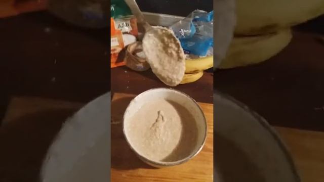 Делаем блинчики из бананов . смотреть онлайн