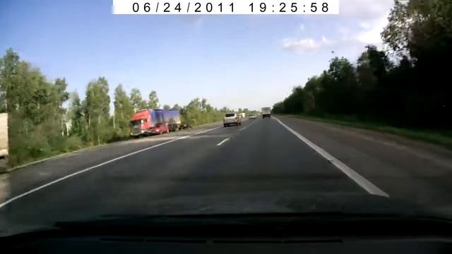 Сумашедшая фура - см. 1:23 смотреть онлайн