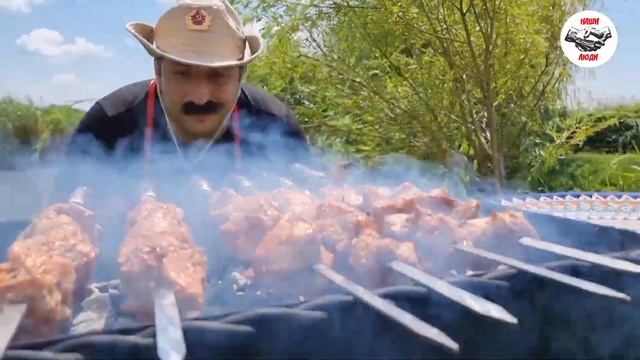 Приготовил шашлык, чётко и быстро. Вачик Наши Люди. Советы по приготовлению.#быстроивкусно#шашлындо