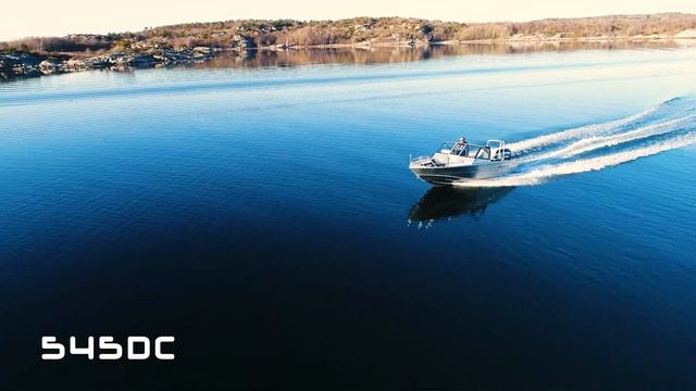 UMS Boats 545DC med Evinrude 90H.O. смотреть онлайн