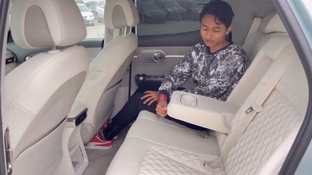 2022 Genesis GV60 AWD Is a Crazy Quick￼ EV From the Future "The First Stylish EV SUV From Genesis" смотреть онлайн