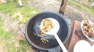 Рулька в казане  с овощами.