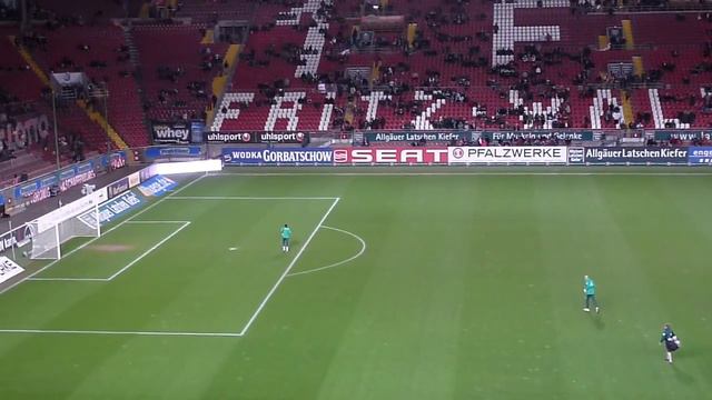 1.Fck vs Werder Bremen 21.1.12 Tim Wiese & Christian Vander kommen zum Aufwärmen смотреть онлайн