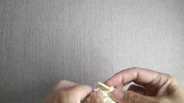 Мех с одним обвитием спицами. Очень просто, но смотрится классно. смотреть онлайн