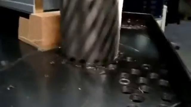 Сверление кольцевой фрезой EUROBOOR смотреть онлайн