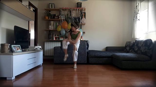 On Mondays we Jazz: Bee Knees смотреть онлайн