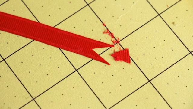 Как сделать ЗМЕЮ ИГРУШКУ из непарных НОСКОВ! How to make a SNAKE TOY of unmatched SOCKS! смотреть онлайн