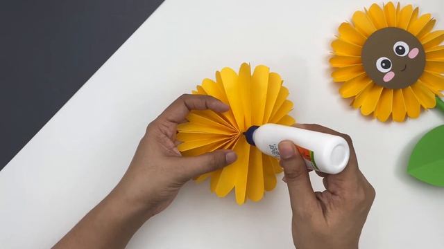 How To Make Easy Paper Sun Flowers For Kids / Nursery Craft Ideas / Paper Craft Easy / KIDS Crafts