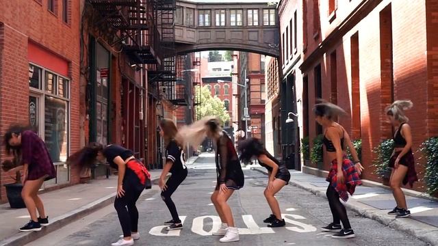 Sass Squad - Get ugly/Bang bang dance version смотреть онлайн