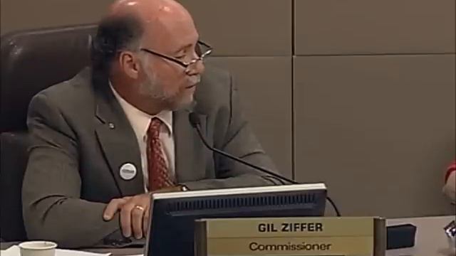City Commissioners Turn Against Mayor John Marks - Commissioner Gil Ziffer смотреть онлайн