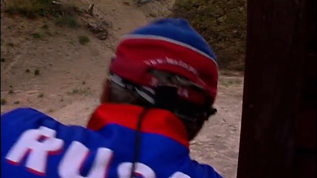 Виталий Крючин- практическая стрельба из пистолета смотреть онлайн