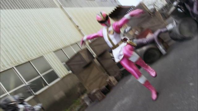 Super Megaforce - Power Rangers vs Cybax | E02 Earth Fights Back | Power Rangers Official смотреть онлайн