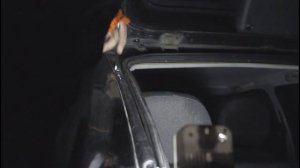 Несколько способов замены упоров (амортизаторов) багажника приоры.