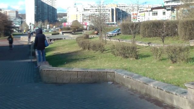 ППС нарушает ПДД. 12.04.2017 Бул. Дмитрия Донского. смотреть онлайн