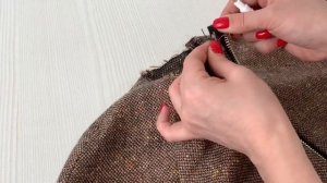 Урок 3.  Втачивание молнии в Бомбер.  Обработка воротника и манжет.