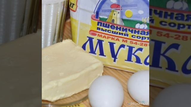 Пироги с фруктовым вареньем и сливками