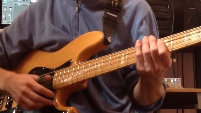 How to play slap bass - Run For Cover - Marcus Miller part 2/3 смотреть онлайн