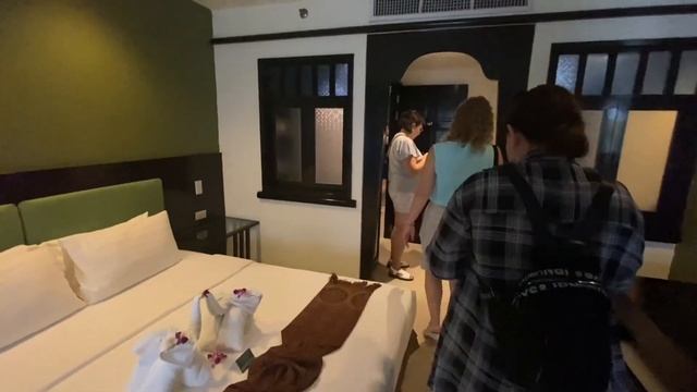 Woraburi Phuket Resort & Spa Пхукет Хороший Отель Пляж Через Дорогу Свежий обзор смотреть онлайн