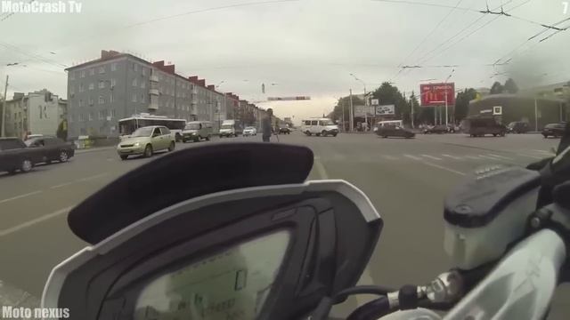 Помог девочкам - Получил номер телефона ?/ Мото Помощь на дорогах (#1) смотреть онлайн