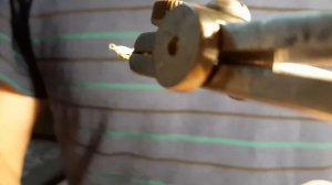 Пыздрик (Безмотылка) мушка для ловли окуня зимой