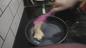 Как правильно переворачивать блины
