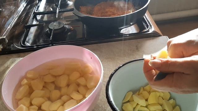 Салаты с Соусом Песто