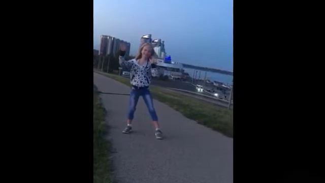 Покажи как ты можешь...На дне города челендж... смотреть онлайн