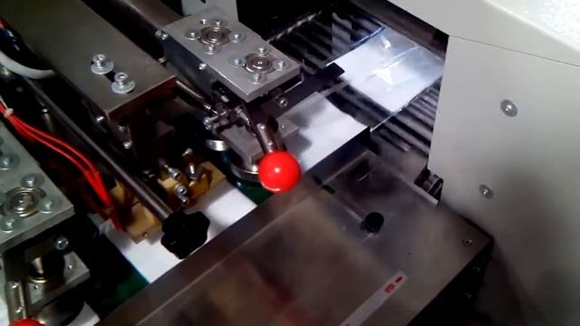 Упаковка салфеток на горизонтально упаковочной машине ALD450X смотреть онлайн