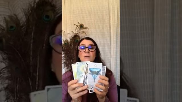Intuitive Readings Tarot Oracle. Live Readings.March 2019 Mini Reading Special Prices. смотреть онлайн