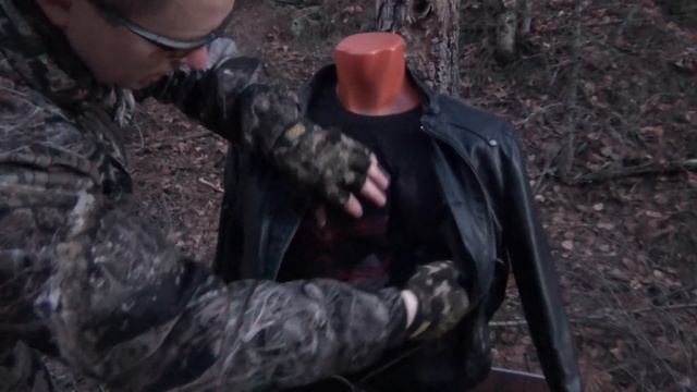 ВЫСТРЕЛ С ТРАВМАТА по "гопнику" В УПОР || ОСА (18х45) || МЯСО... 18+ смотреть онлайн