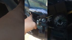 Как снять замок двери ,мерседес w 202