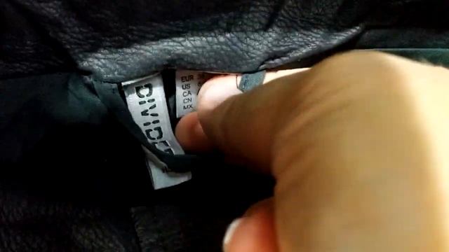 Секонд хенд.Распродажа 90 процентов смотреть онлайн