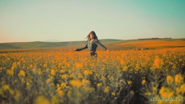 СВЕРЧКИ. Вика Цыганова. смотреть онлайн