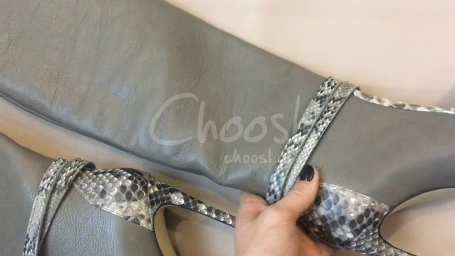 Сапоги из кожи питона на шпильке серого цвета Choosl смотреть онлайн