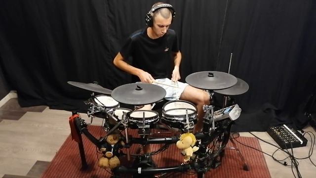 TOMMASO CAMBI, FRANCESCO PROSPERI e LEONARDO PUCCI eseguono HUMAN @WOODSTOCKONAIR смотреть онлайн